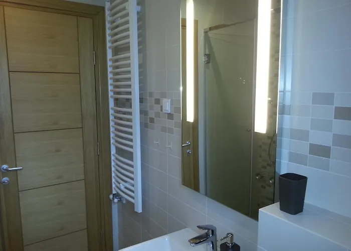 Ndk Naselje Kalman Sa Garaznim Mestom *