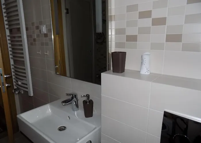 Ndk Naselje Kalman Sa Garaznim Mestom Lejlighed Zlatibor